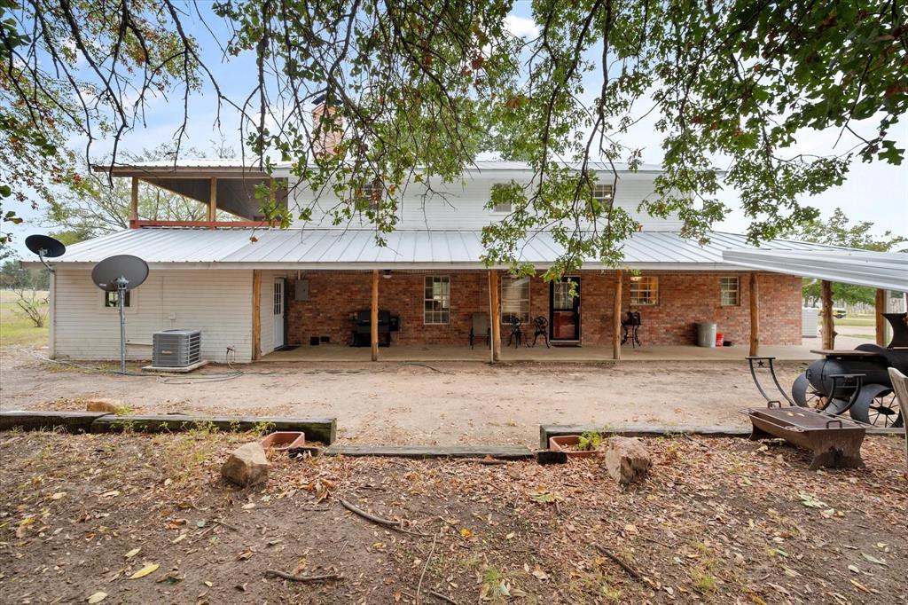 800 State Highway 75 Property Photo 32