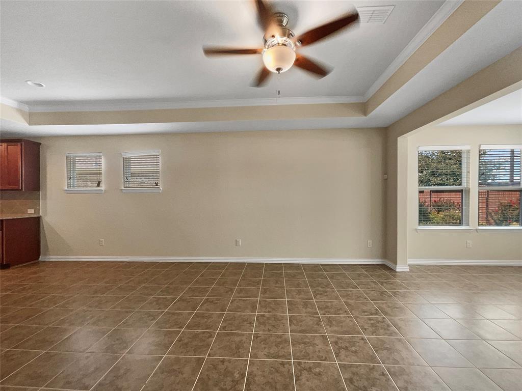 1932 Marsh Point Drive Property Photo 4