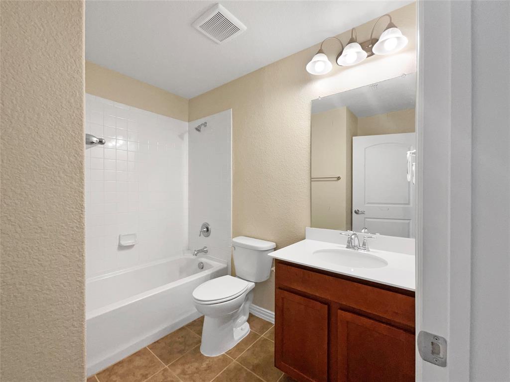 1932 Marsh Point Drive Property Photo 9