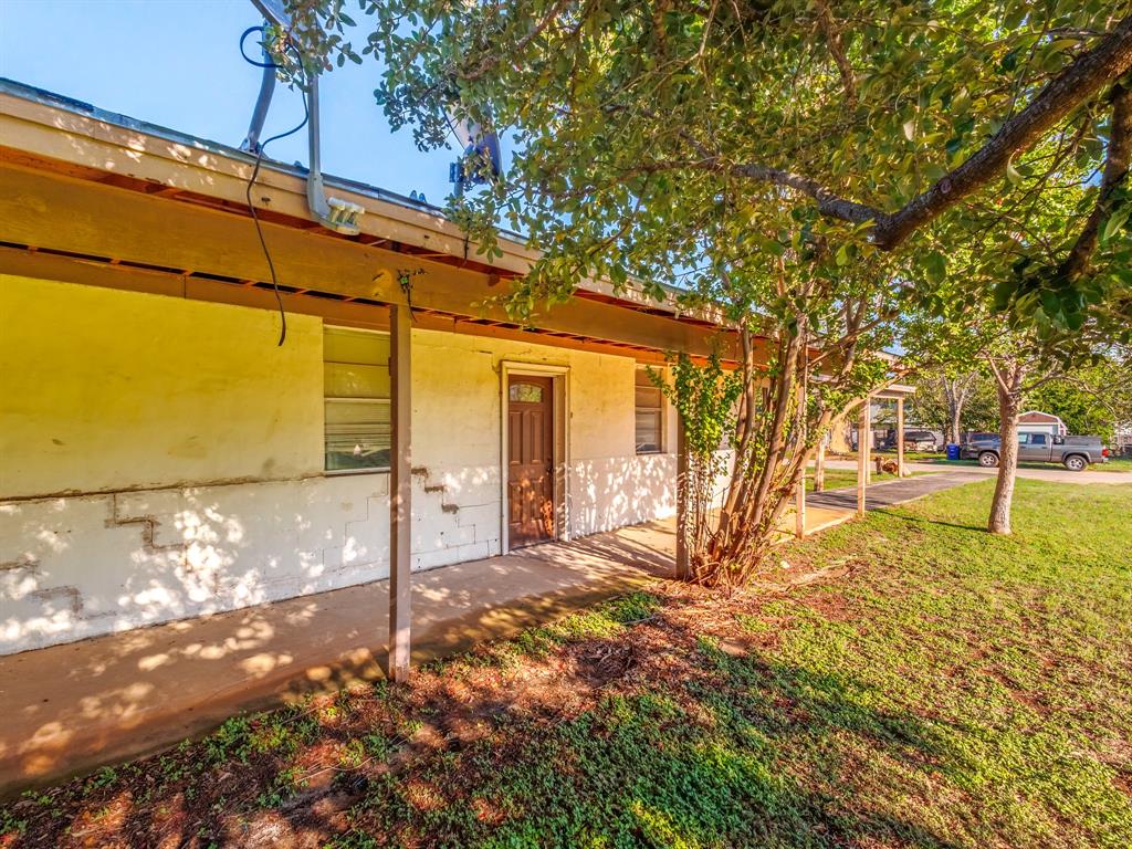 2719 Austin Avenue Property Photo 8