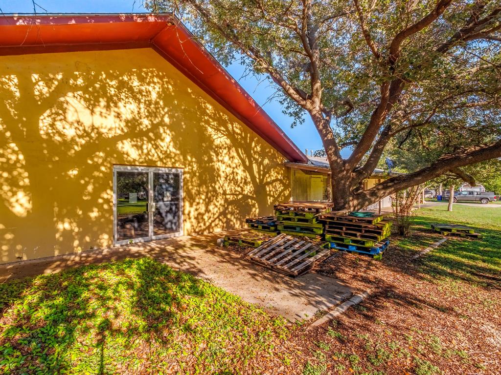 2719 Austin Avenue Property Photo 9
