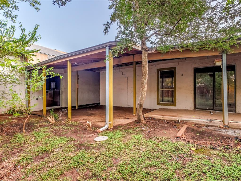 2719 Austin Avenue Property Photo 13