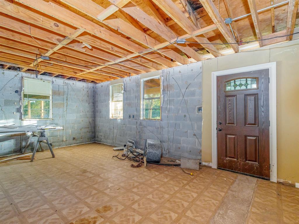 2719 Austin Avenue Property Photo 24