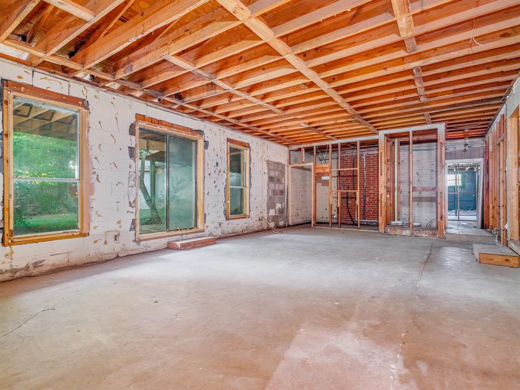2719 Austin Avenue Property Photo 29