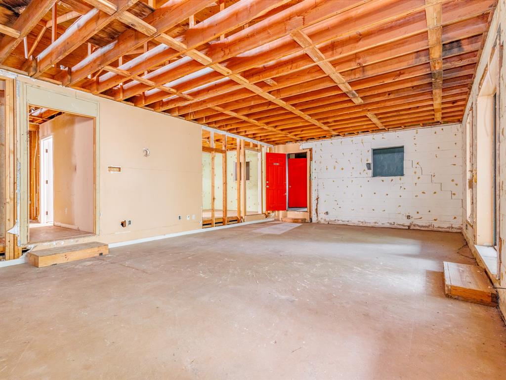 2719 Austin Avenue Property Photo 31