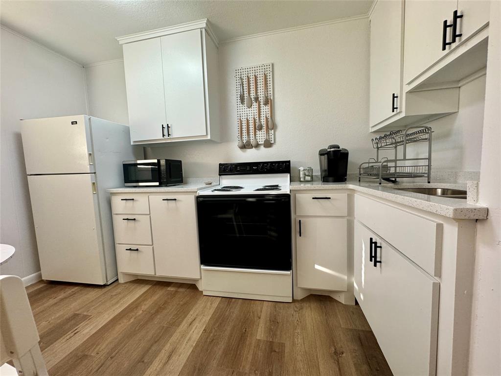 2401 Church Street Property Photo 9