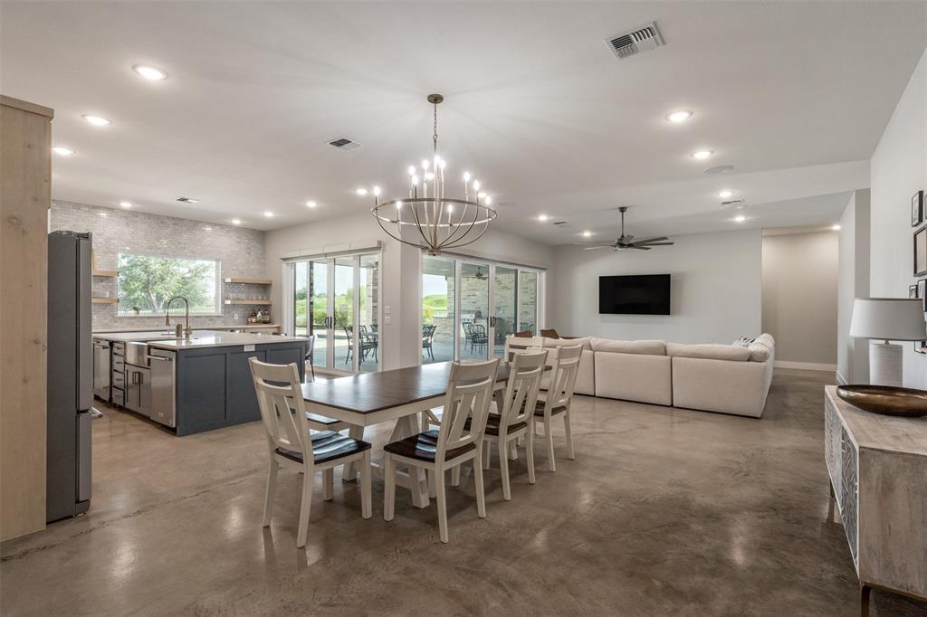 210 Bay Hill Drive Property Photo 8