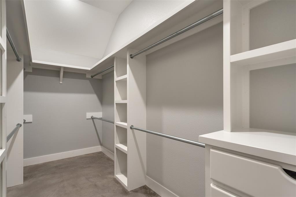 210 Bay Hill Drive Property Photo 18