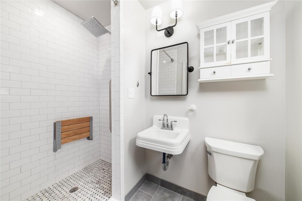 2406 13th Street Property Photo 25