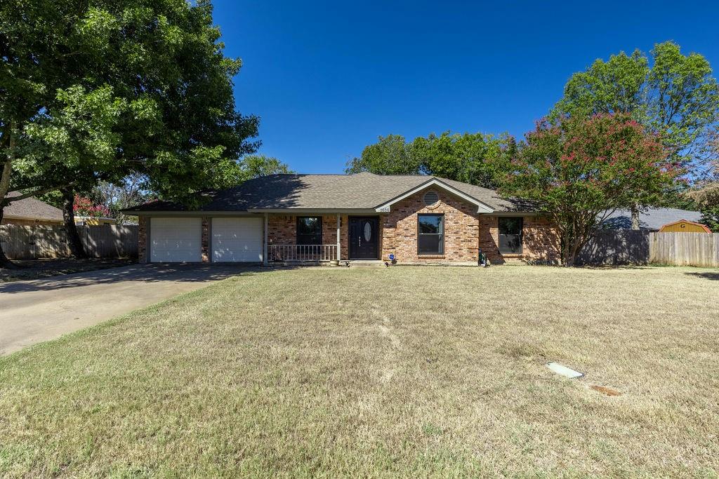1634 Robin Place Property Photo 1