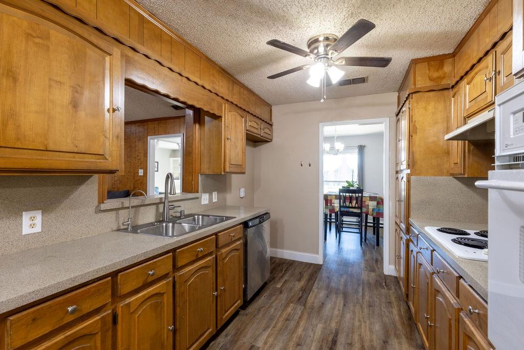 1634 Robin Place Property Photo 17
