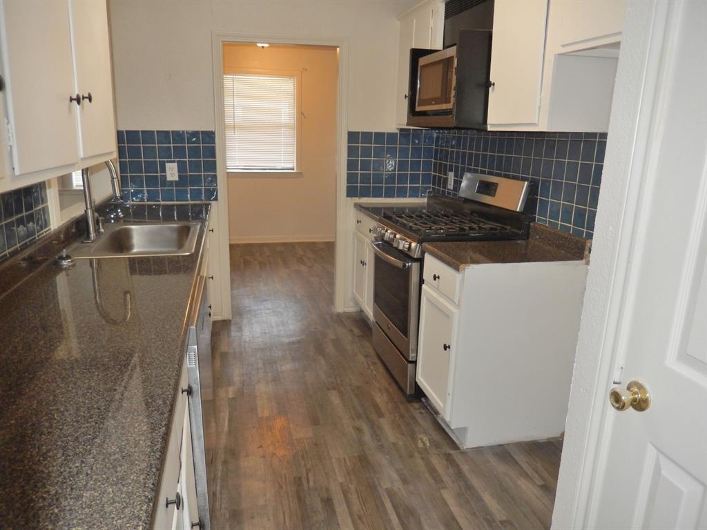 2710 Mount View Drive Property Photo 5