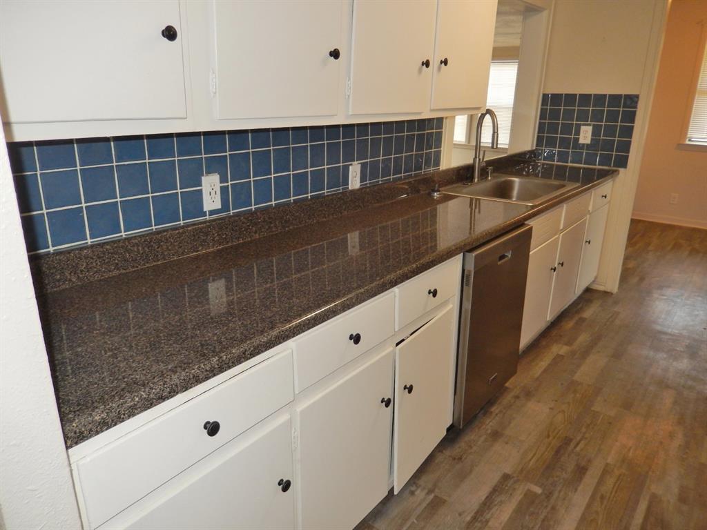 2710 Mount View Drive Property Photo 8