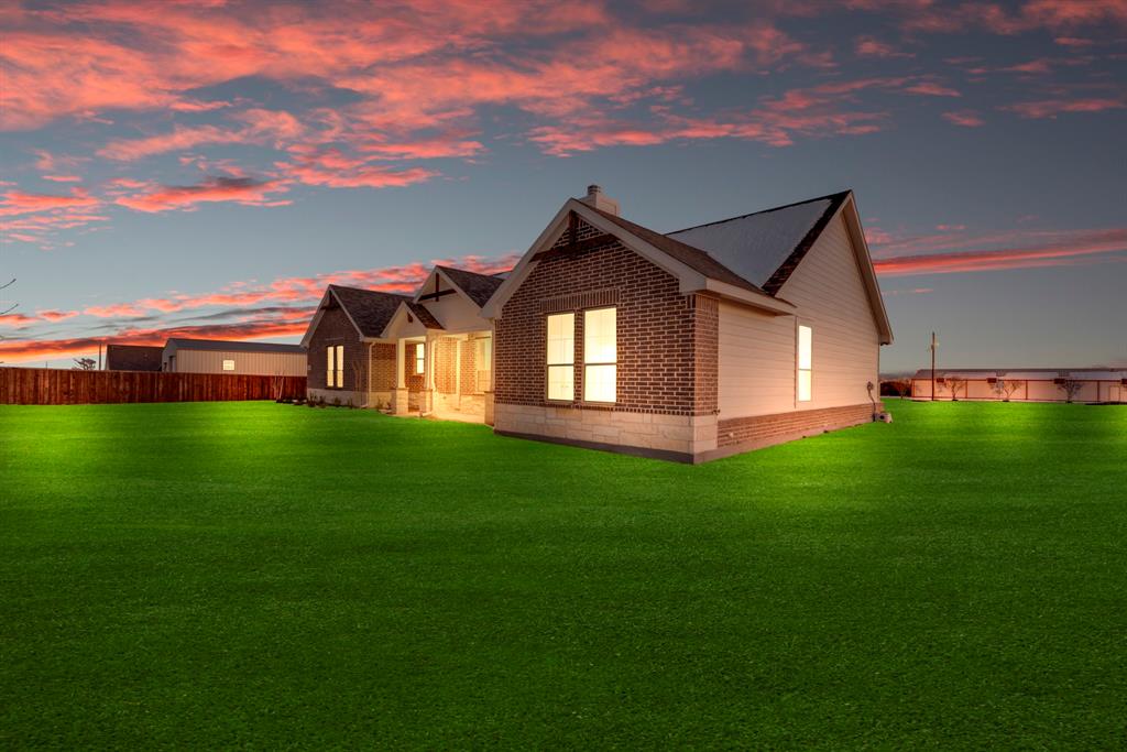 2 Ina Road Property Photo 4