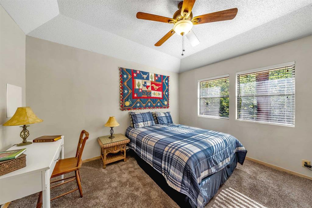 137 Shasta Path Property Photo 13