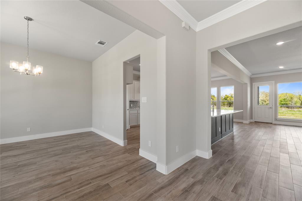 2205 Crystal Palace Boulevard Property Photo 8