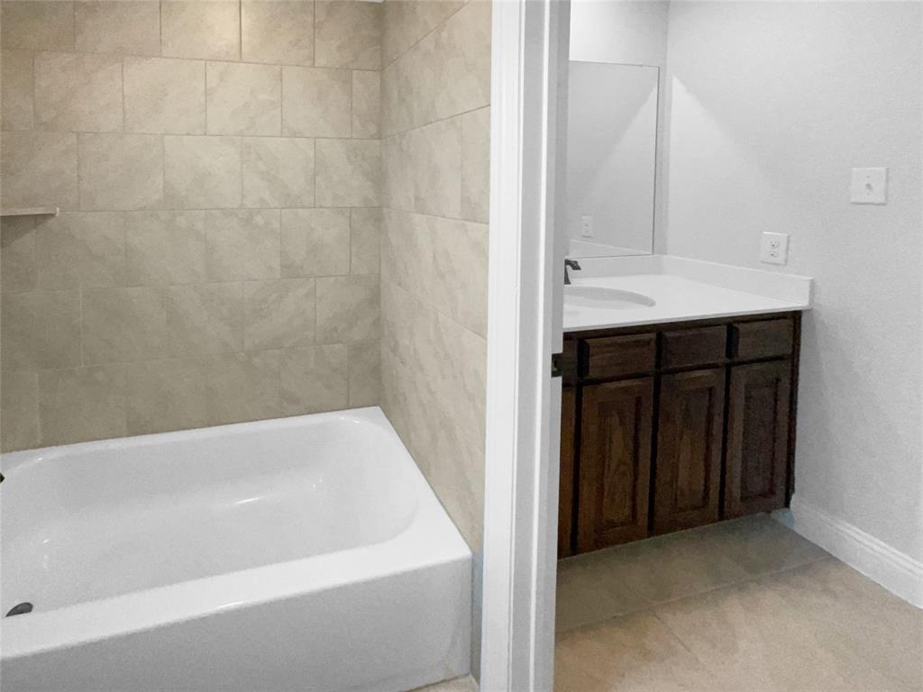 208 Rutherford Avenue Property Photo 12