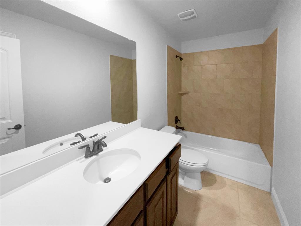 208 Rutherford Avenue Property Photo 23