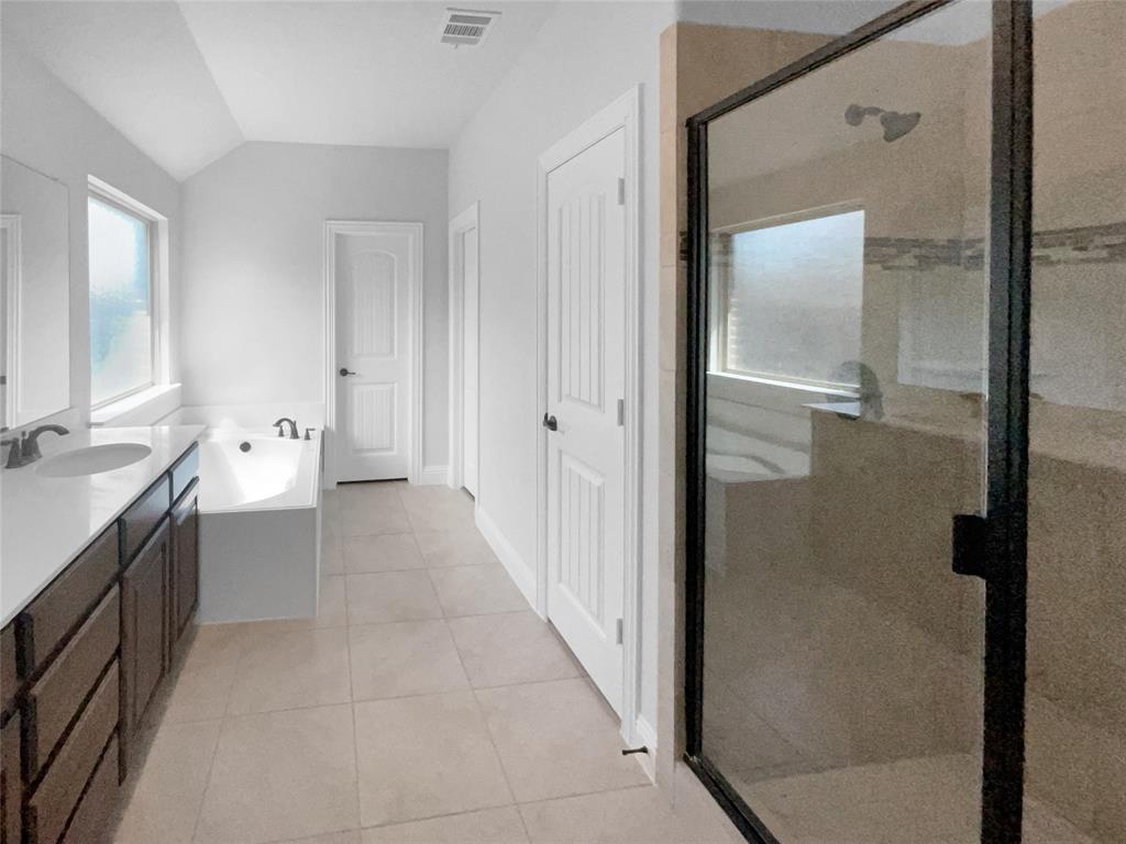 208 Rutherford Avenue Property Photo 27
