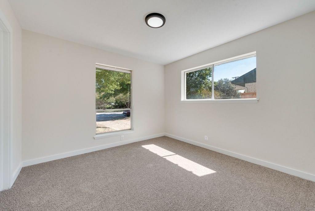 706 S Waterview Drive Property Photo 11