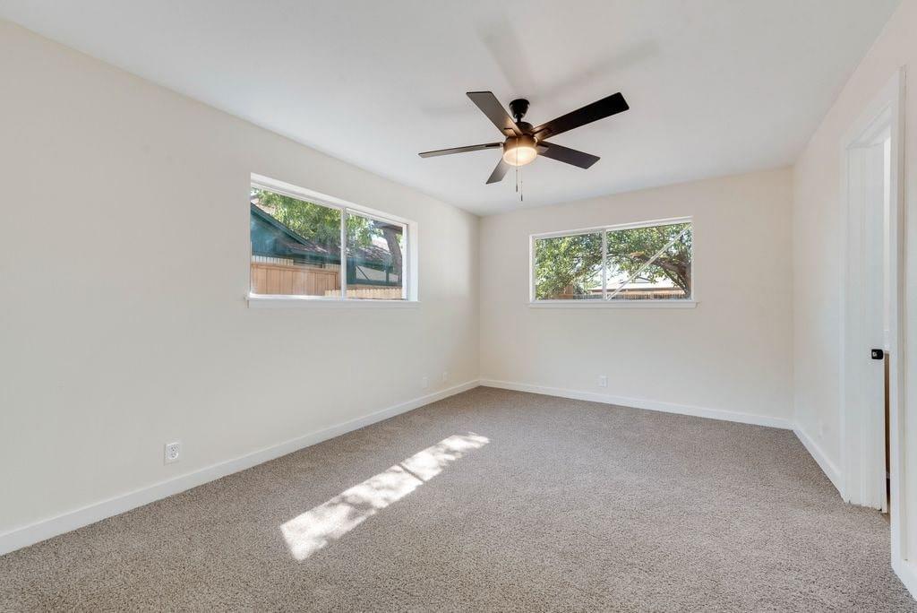706 S Waterview Drive Property Photo 12