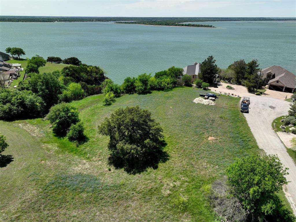 10072 Lakeview Court Property Photo 1