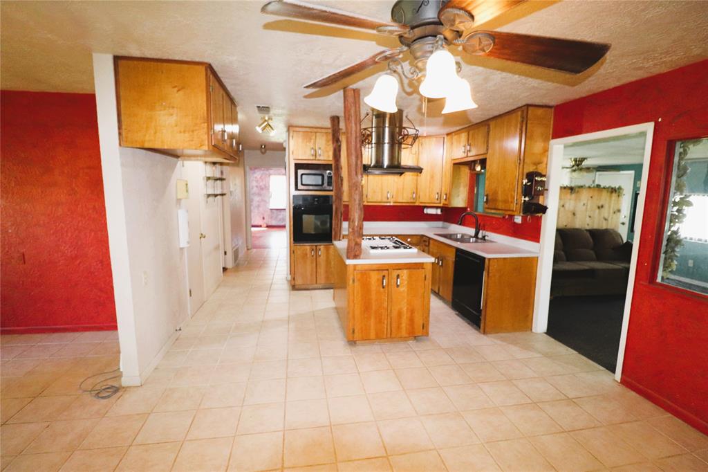 246 Short Street Property Photo 10