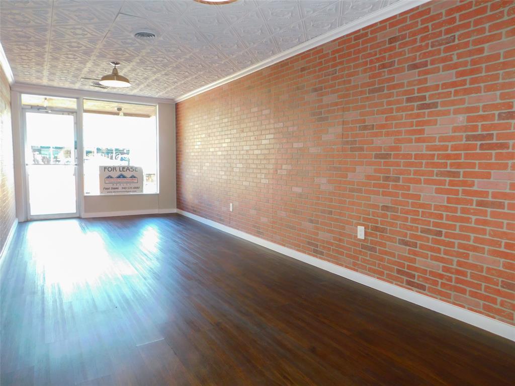 140 W Main Street B Property Photo 7