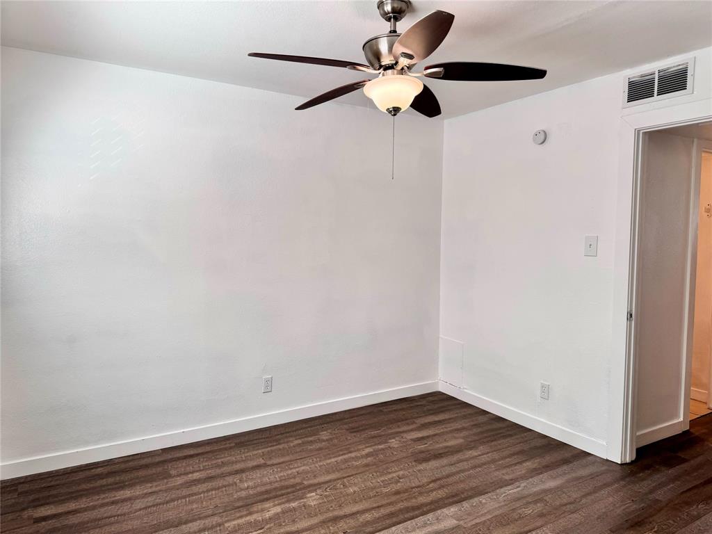 5001 Bowser Avenue Property Photo 13
