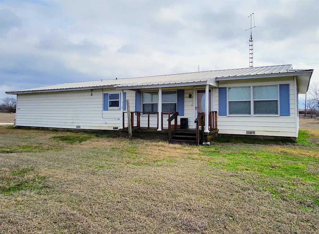 420 E Highway 22 Property Photo
