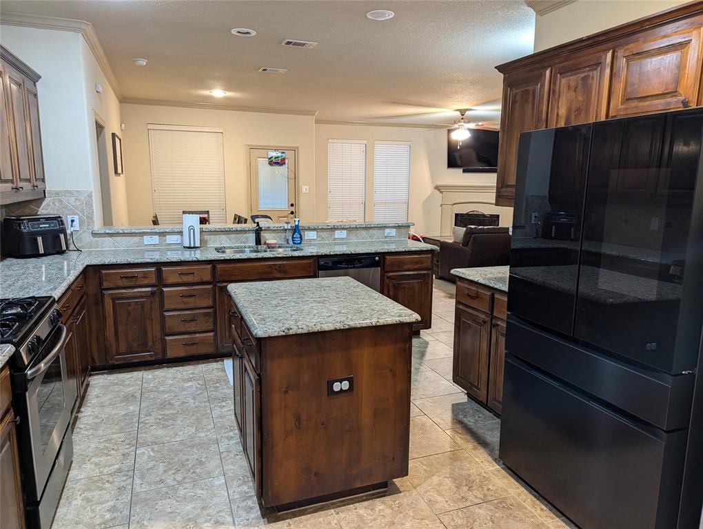 8116 Misty Water Drive Property Photo 9