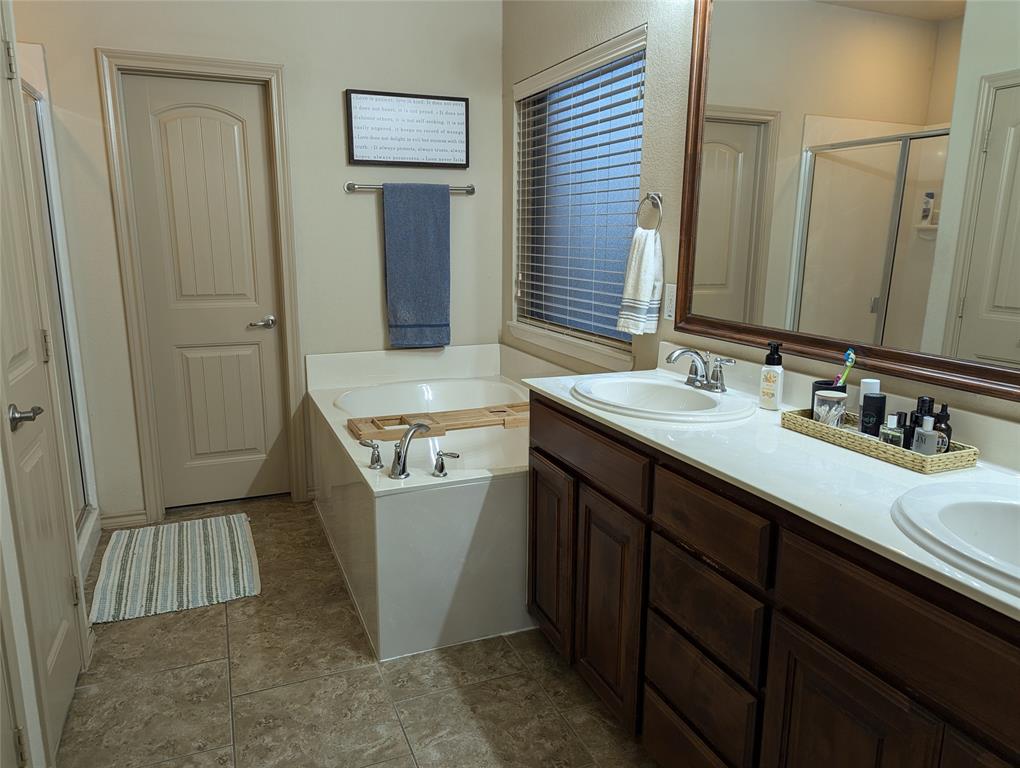 8116 Misty Water Drive Property Photo 14