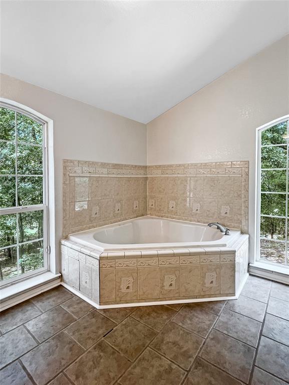 782 N 4830 Road Property Photo 7