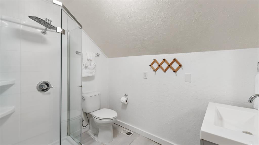 313 Post Oak Road Property Photo 21