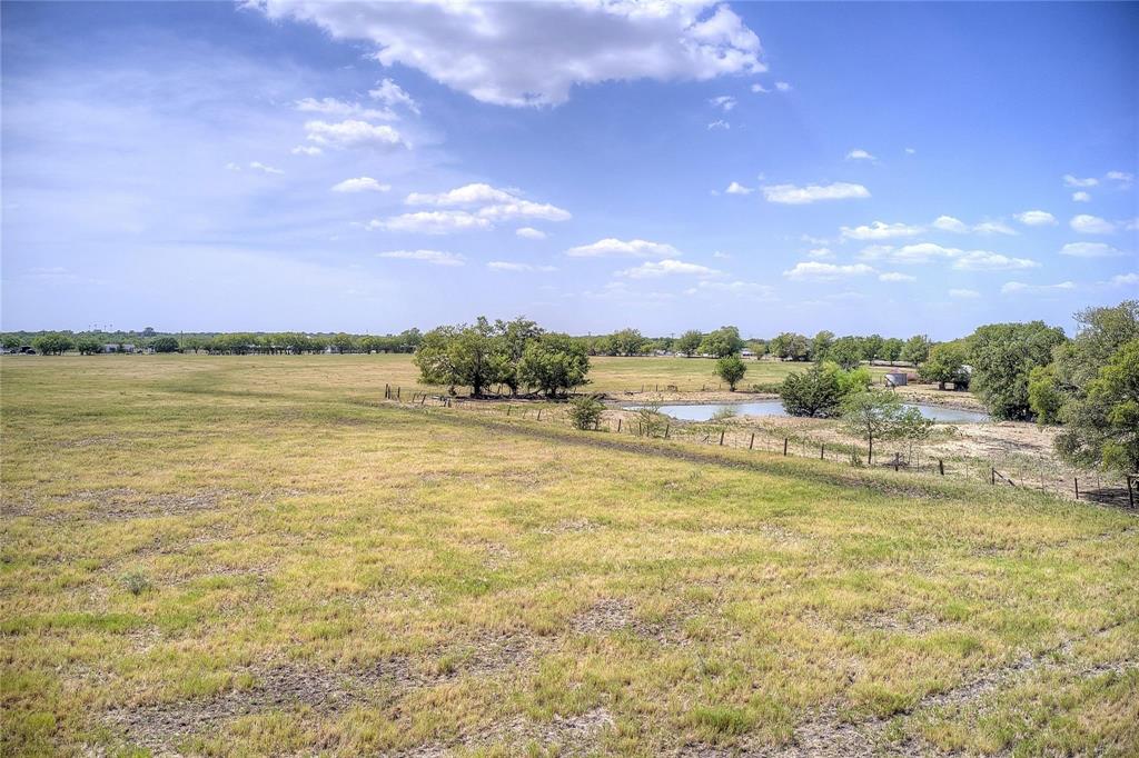 4183 County Rd 2596 Property Photo 17
