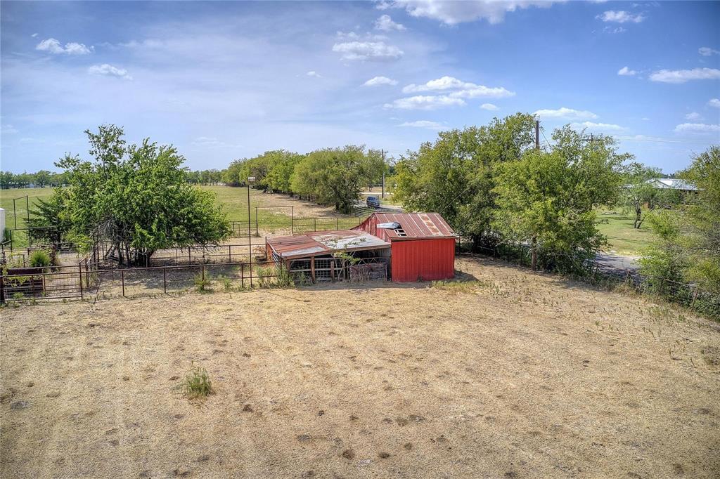 4183 County Rd 2596 Property Photo 26