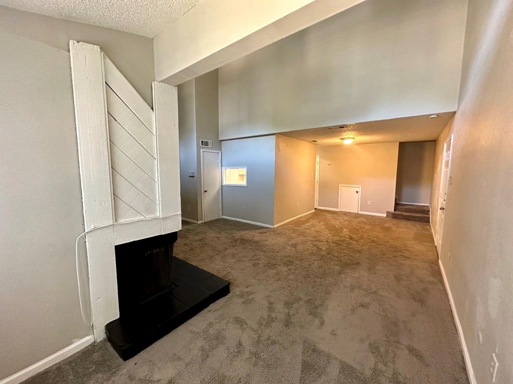 9696 Walnut Street 1105 Property Photo 4
