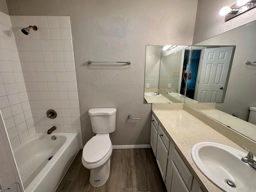 9696 Walnut Street 1105 Property Photo 14