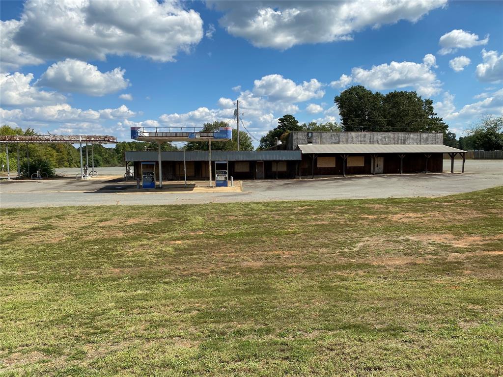 2099 Highway 532 Property Photo 4