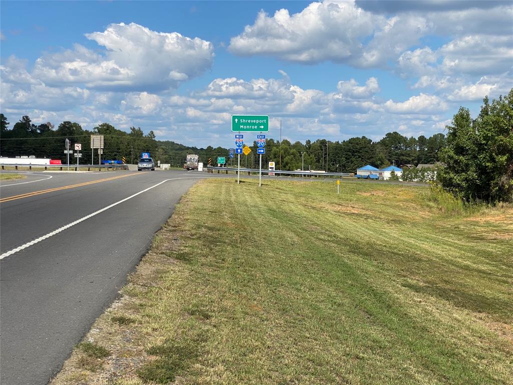 2099 Highway 532 Property Photo 5