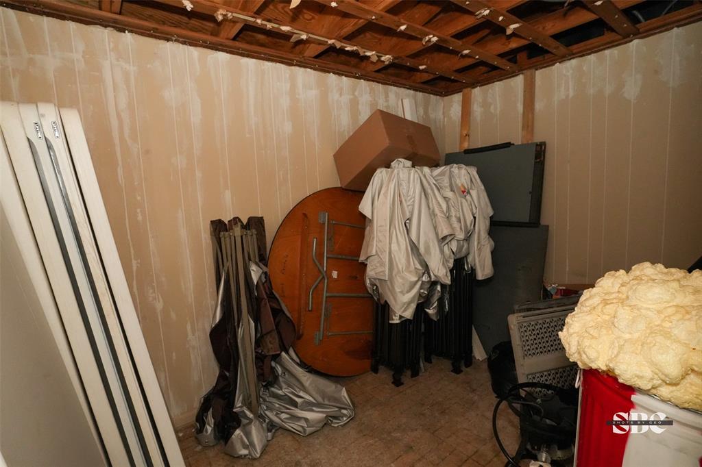 1126 N Market Street Property Photo 12