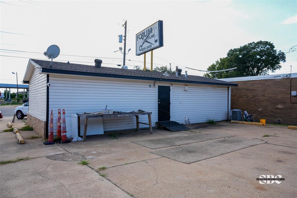 1126 N Market Street Property Photo 20
