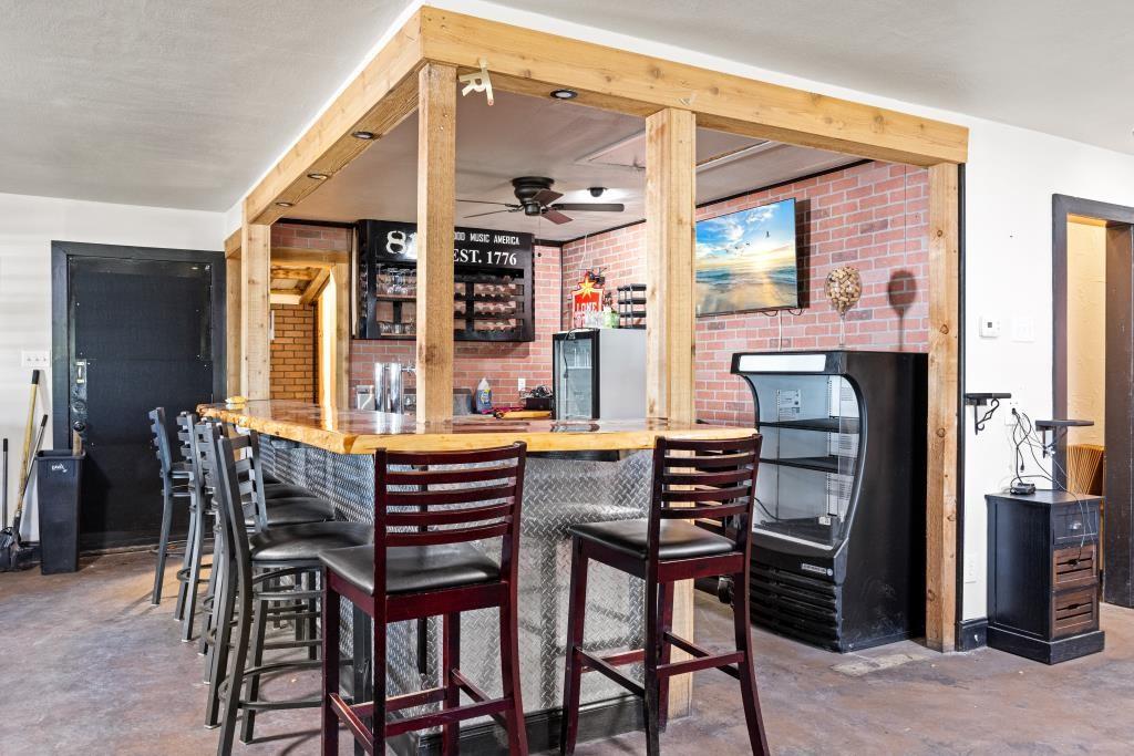 5831 Fall Creek Highway Property Photo 15