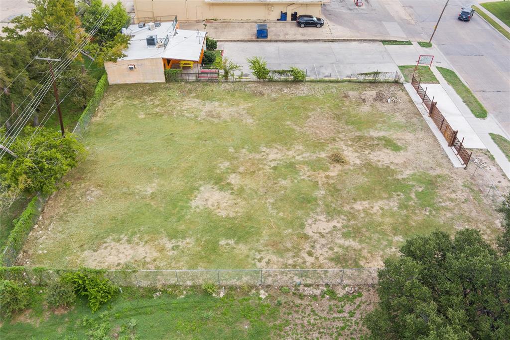 2711 Clinton Avenue Property Photo 9