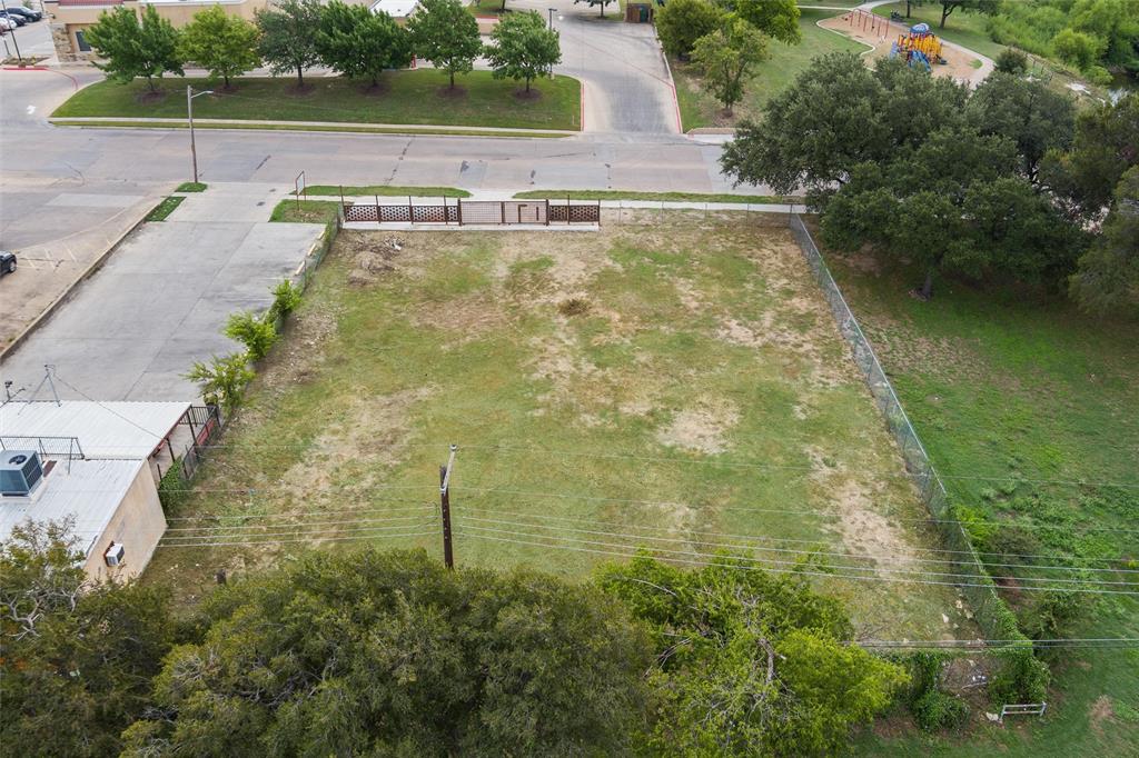 2711 Clinton Avenue Property Photo 12