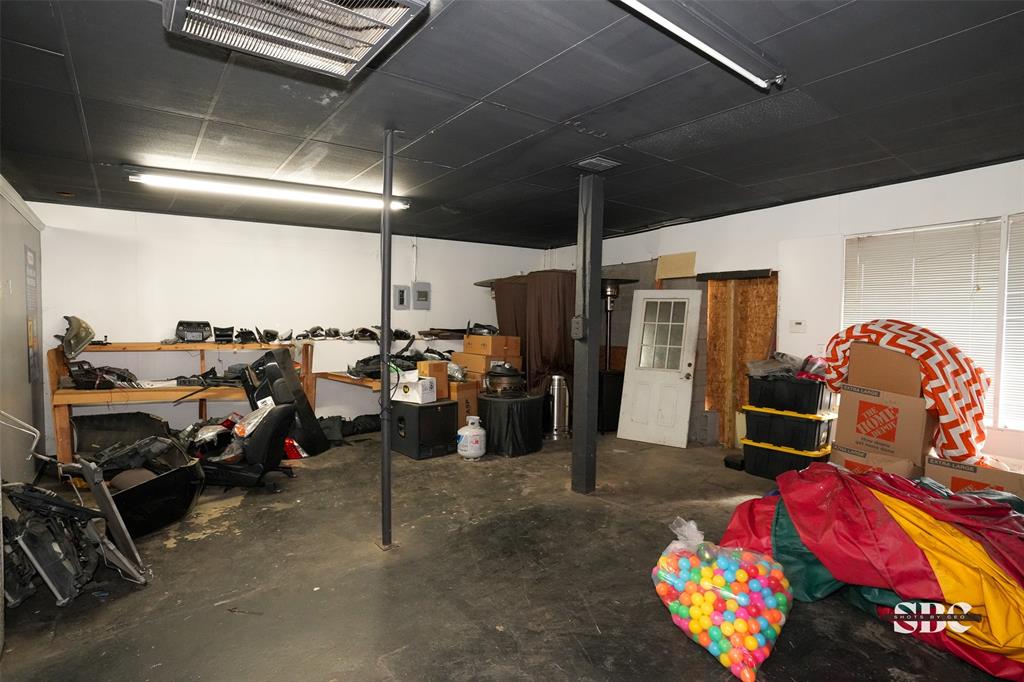 1116 N Market Street Property Photo 4