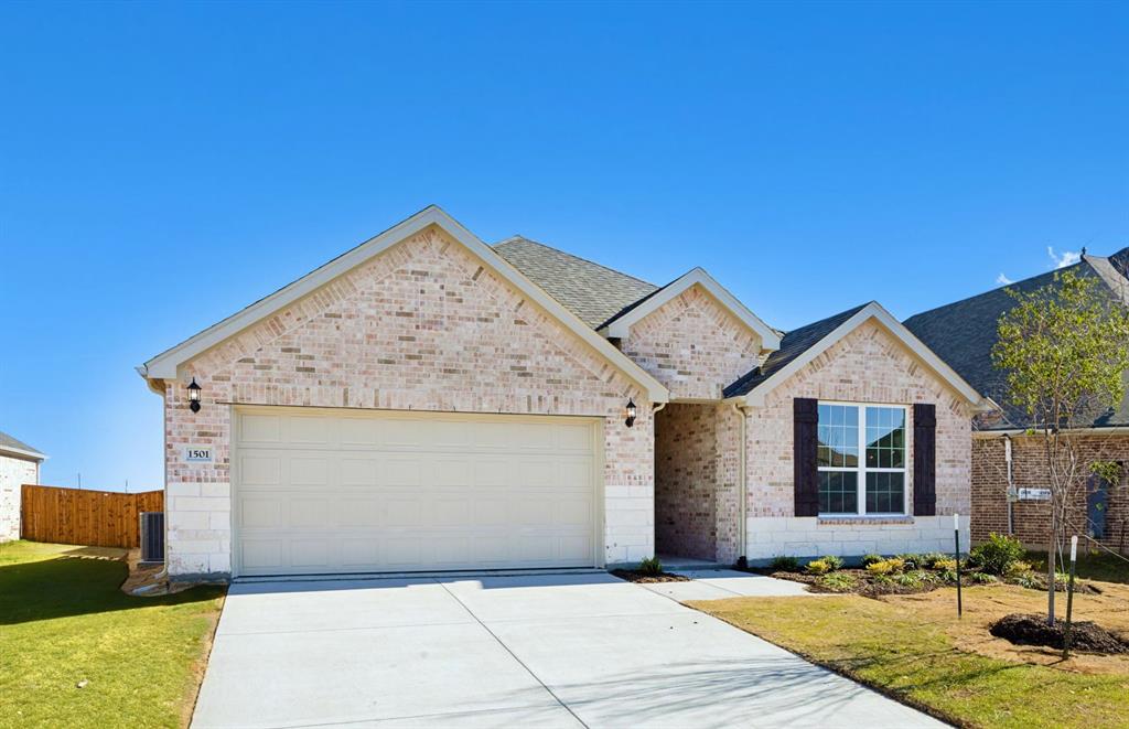 1501 Isaac Drive Property Photo 1