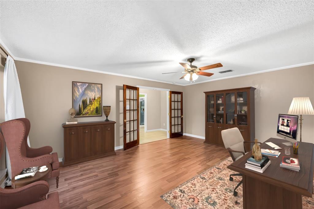 8804 Crosswind Drive Property Photo 4