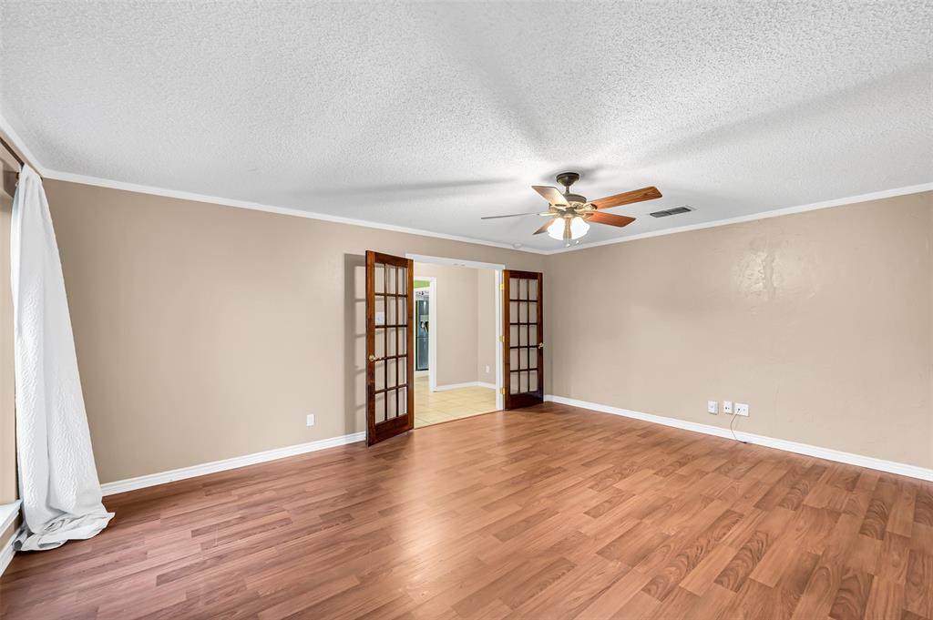 8804 Crosswind Drive Property Photo 6