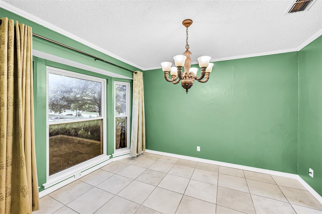 8804 Crosswind Drive Property Photo 9